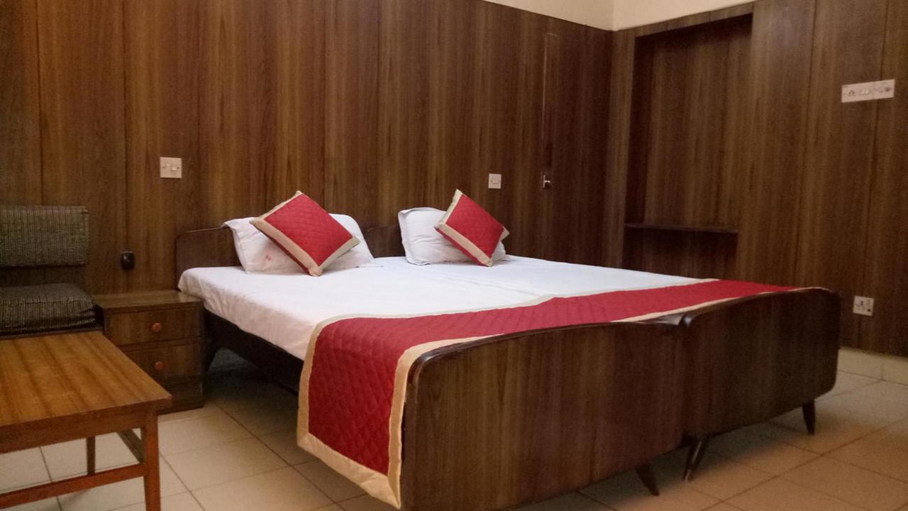 Rajdhani Hotel Jaipur Exterior photo